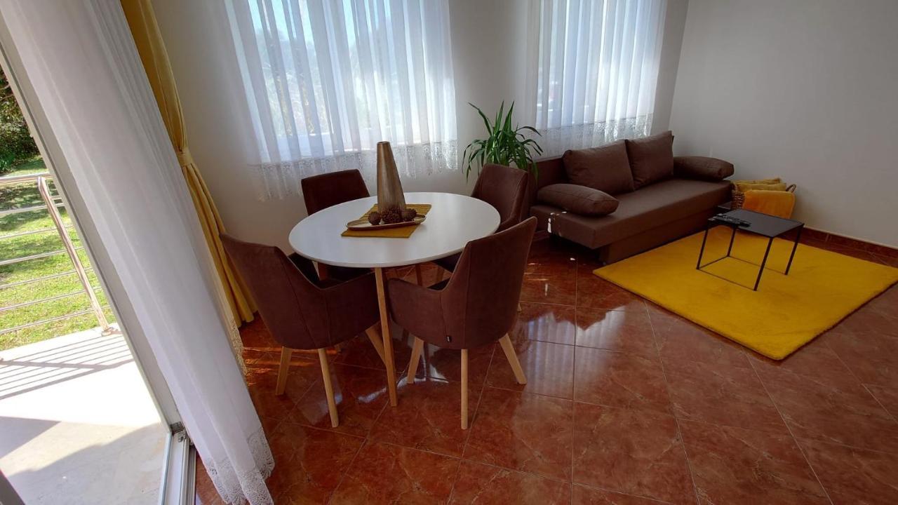 Apartments Lola Rovinj Eksteriør bilde