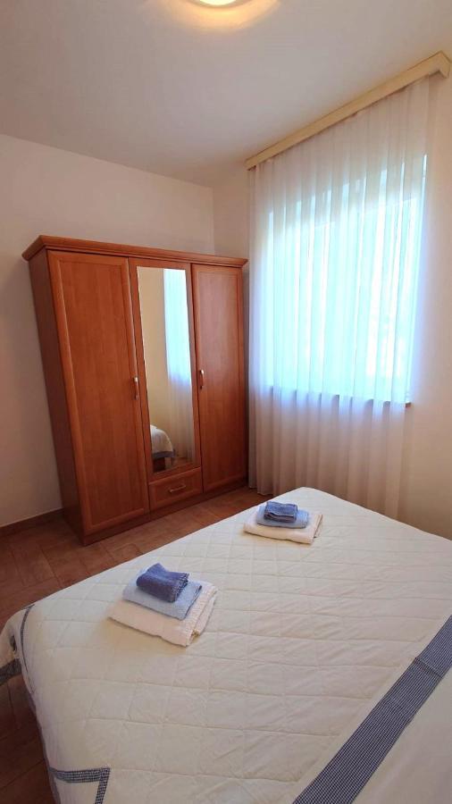 Apartments Lola Rovinj Eksteriør bilde