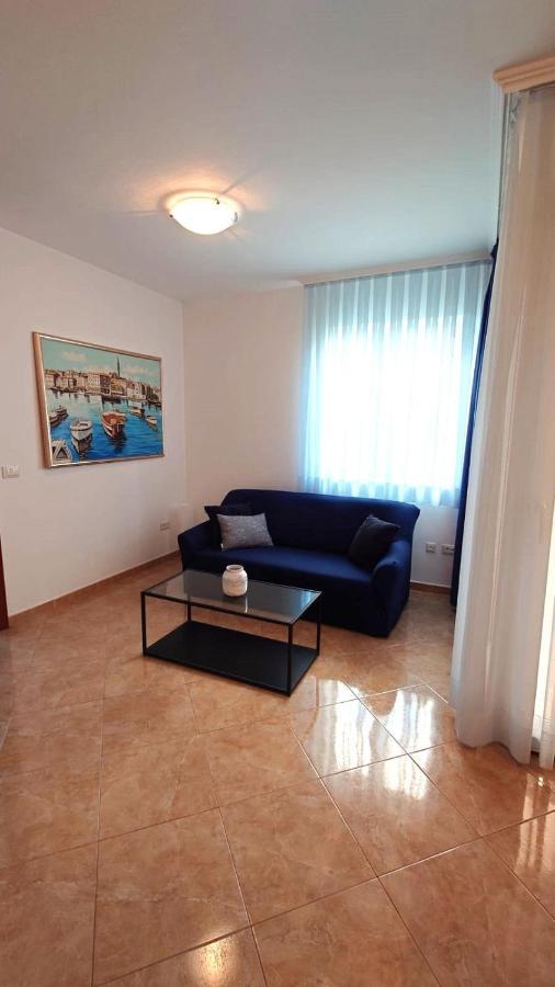 Apartments Lola Rovinj Eksteriør bilde