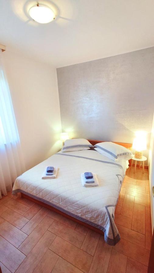 Apartments Lola Rovinj Eksteriør bilde