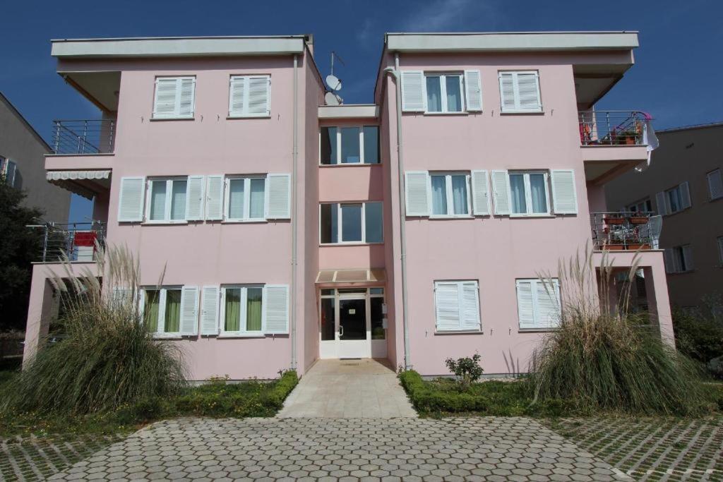 Apartments Lola Rovinj Eksteriør bilde